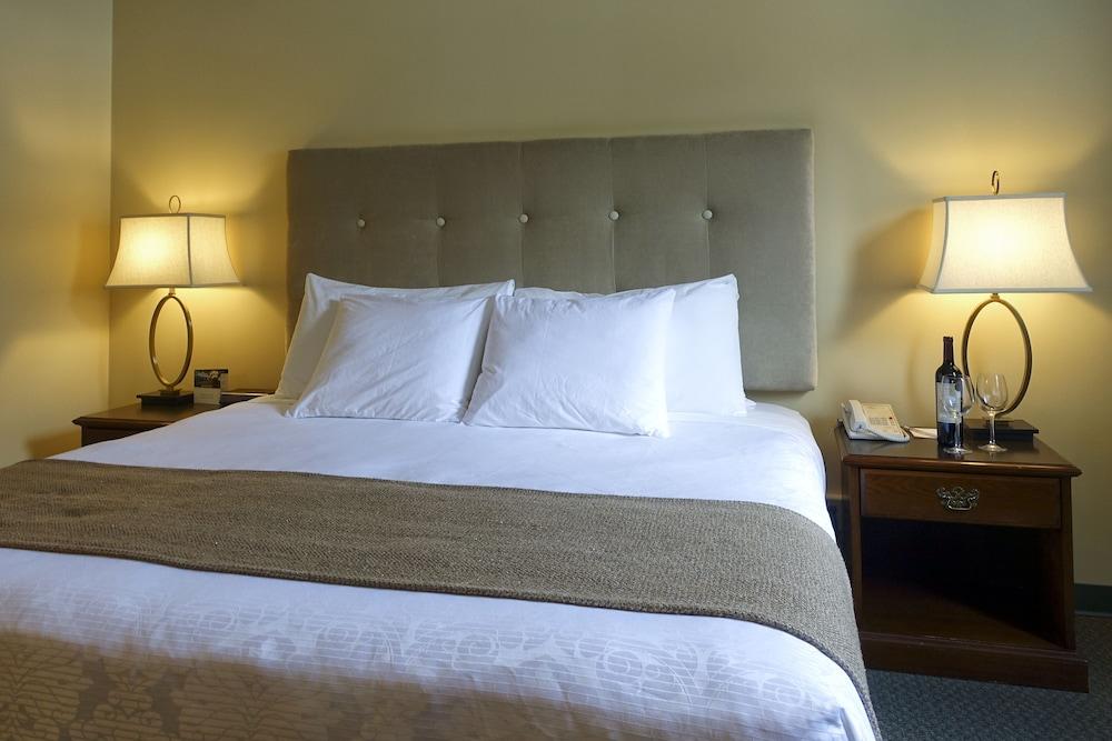 Holland America Dawson City Inn Bagian luar foto