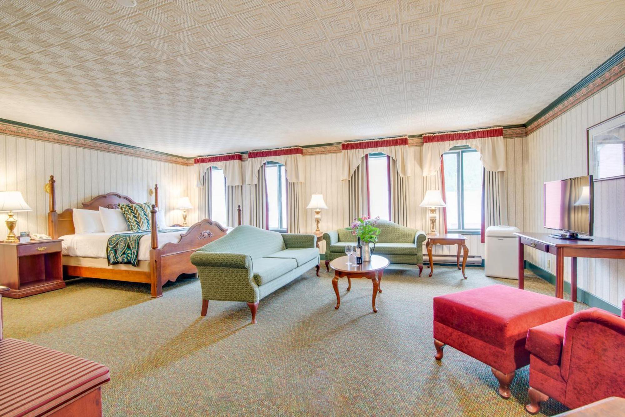 Holland America Dawson City Inn Bagian luar foto