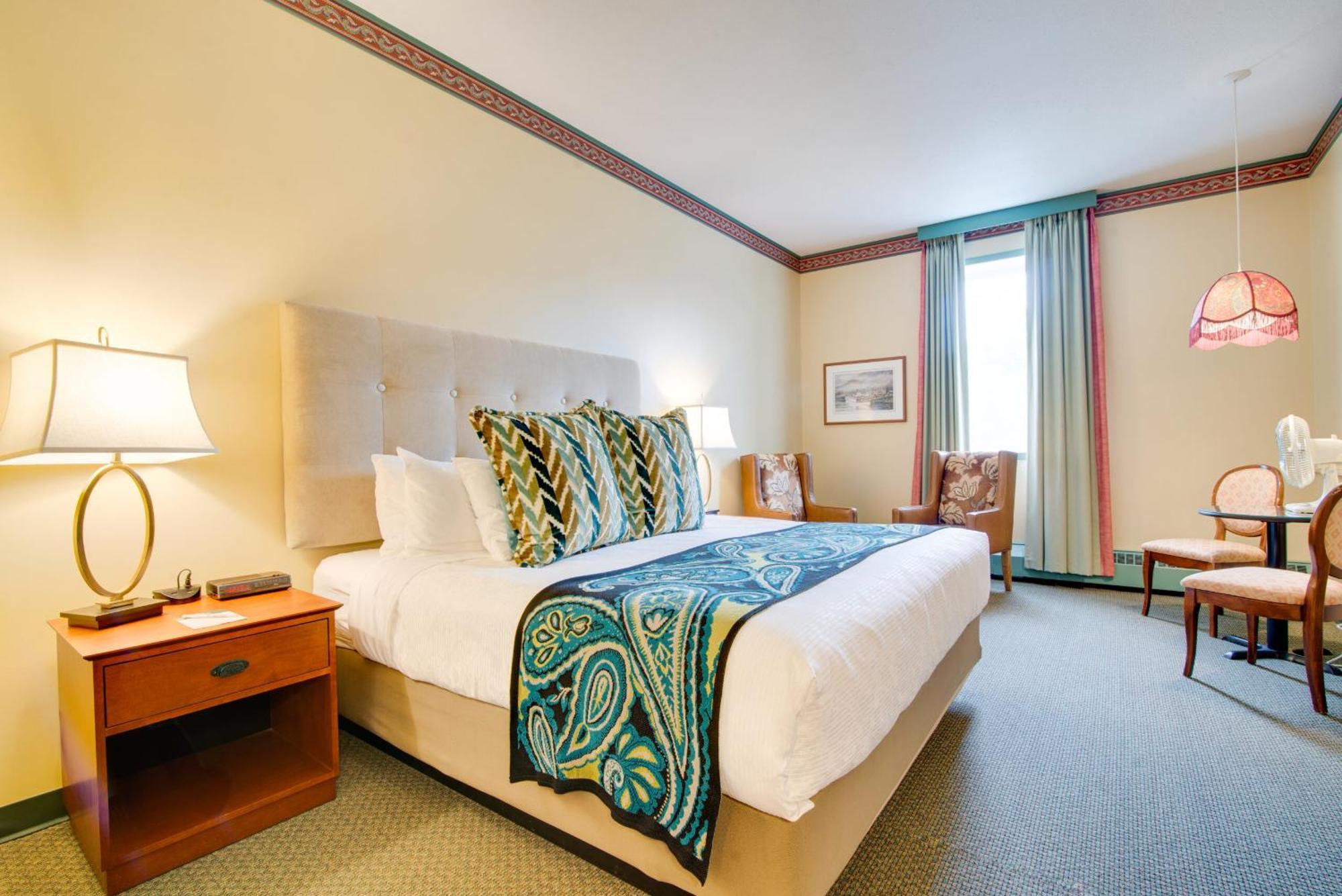Holland America Dawson City Inn Bagian luar foto