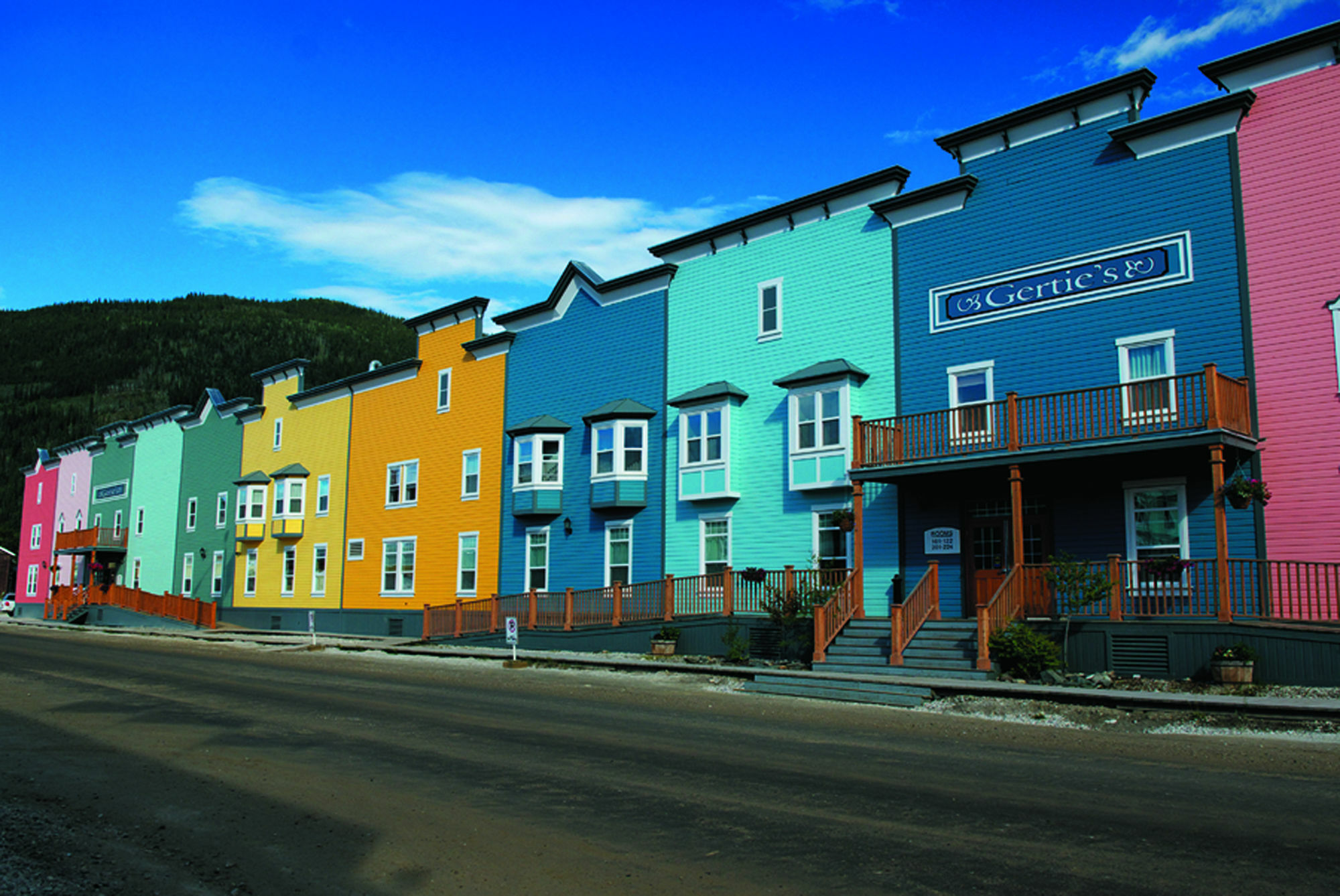 Holland America Dawson City Inn Bagian luar foto